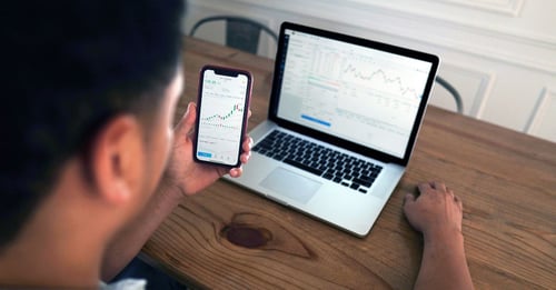 COMMENT CHOISIR L'OUTIL D'ANALYSE SOCIAL MEDIA IDÉAL